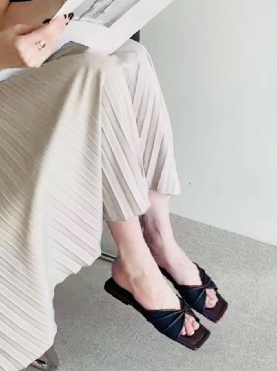 ZARA Women’s Bow Strap Slide Sandals – Black & Gold Square Toe Flats
